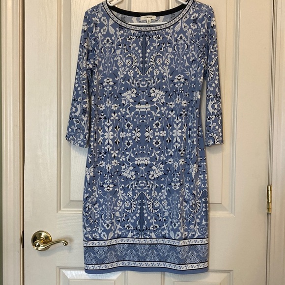 Max Studio Dresses & Skirts - Max Studio EUC dress
